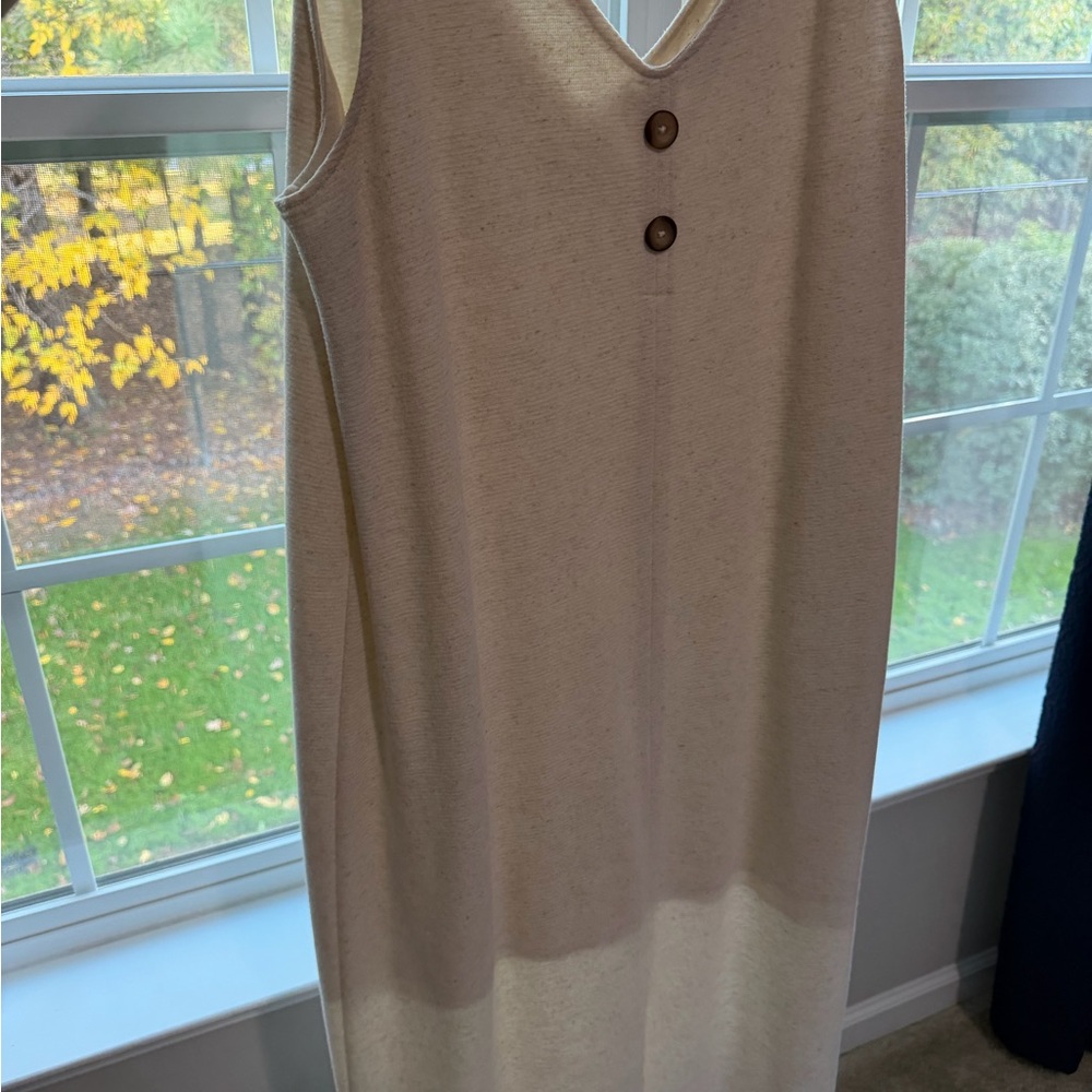 Dress - Picture 8 of 16